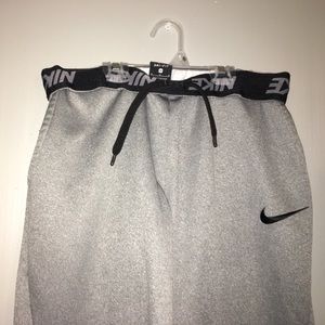 Dri-fit therma Nike sweats